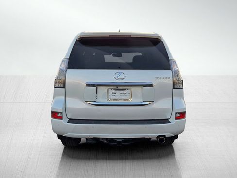 Used 2016 Lexus GX 460 Luxury w/ Preferred Accessory Package image 5