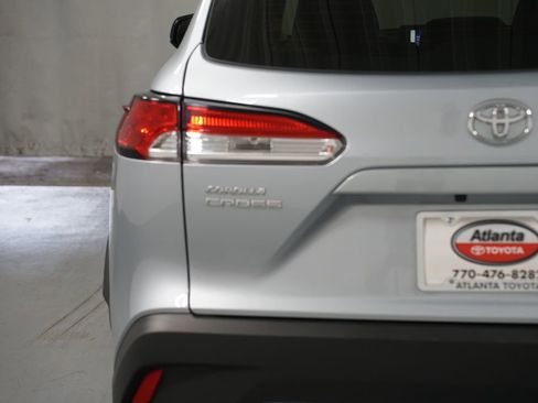 Used 2025 Toyota Corolla Cross L FWD image 10