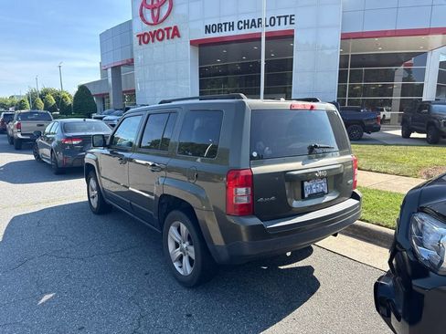 Used 2016 Jeep Patriot Latitude AWD/4WD image 11