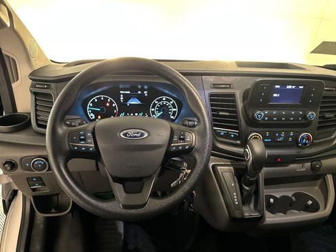 Used 2025 Ford Transit 250 Low Roof w/ Exterior Upgrade Package RWD image 5