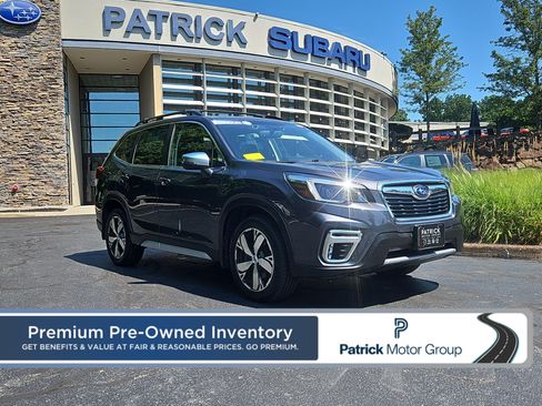 Used 2021 Subaru Forester Touring AWD/4WD image 1