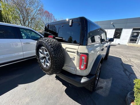 Used 2025 Ford Bronco Badlands AWD/4WD image 7