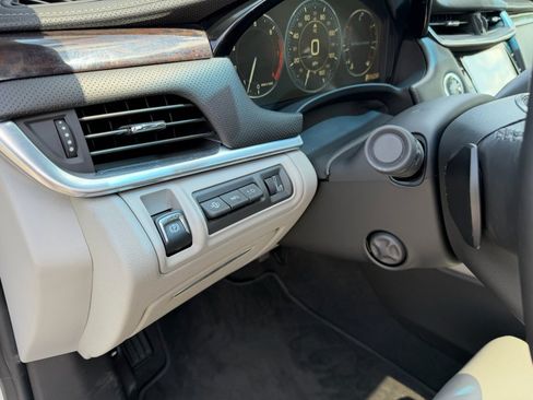Used 2014 Cadillac XTS Premium FWD image 17