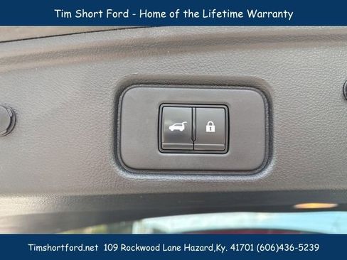 Used 2023 Nissan Pathfinder SL w/ Lighting Package (N92) image 23