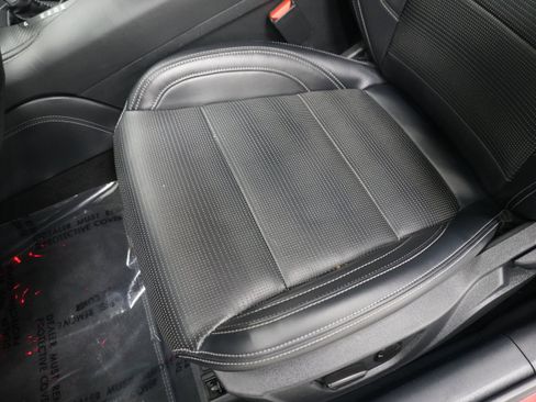 Used 2024 Ford Mustang GT Premium image 13