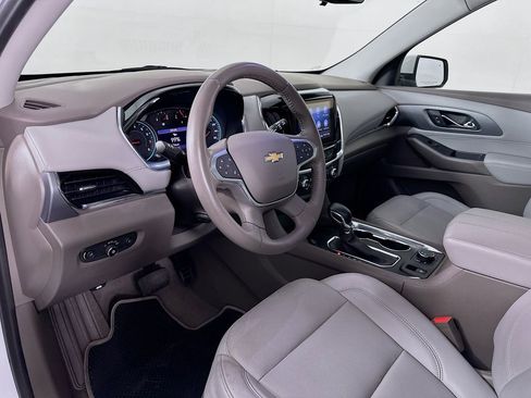 Used 2021 Chevrolet Traverse Premier w/ LPO, Cargo Package image 9