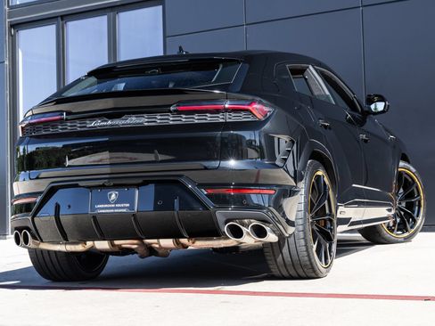 Used 2026 Lamborghini Urus SE AWD/4WD image 8