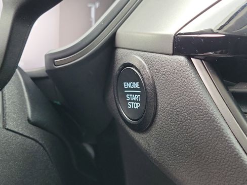 Used 2025 Ford Escape Active image 28