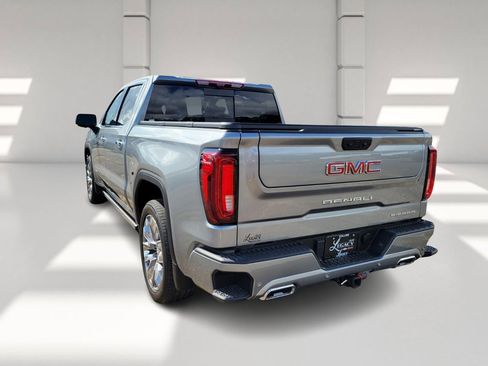 Used 2021 GMC Sierra 1500 AT4 w/ AT4 Preferred Package image 5