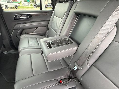 Used 2025 Chevrolet Tahoe LT AWD/4WD image 21