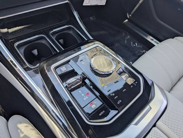 New 2026 BMW 740i w/ Executive Package RWD image 23
