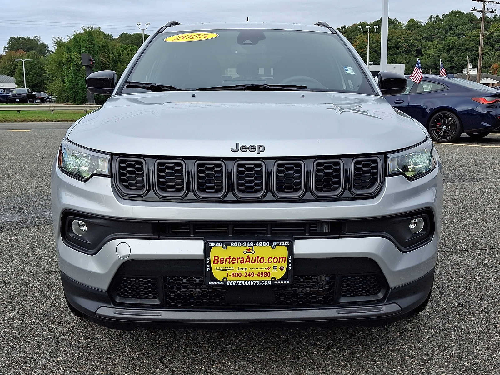 Certified 2025 Jeep Compass Latitude w/ Convenience Group AWD/4WD image 2