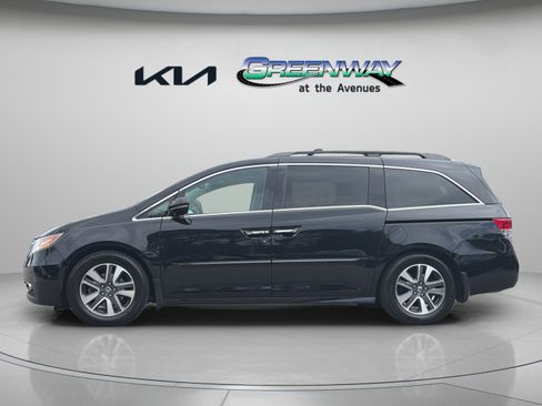 Used 2014 Honda Odyssey Touring Elite image 3
