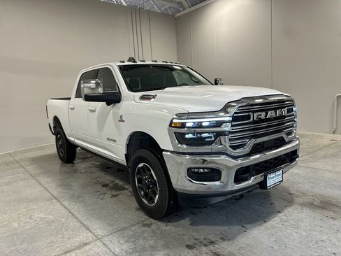 New 2025 RAM 2500 Laramie image 4