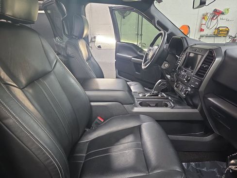 Used 2019 Ford F150 XLT w/ Equipment Group 302A Luxury image 10