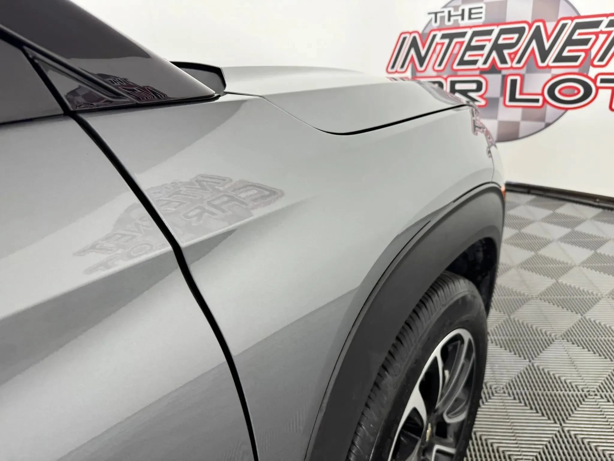 Used 2025 Chevrolet TrailBlazer LT FWD image 30