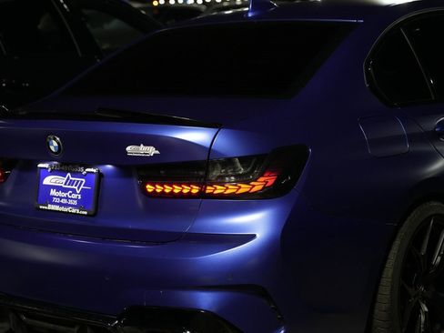 Used 2022 BMW 330i xDrive Sedan w/ M Sport Package image 35