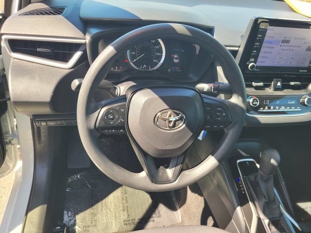 Used 2022 Toyota Corolla LE FWD image 29