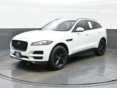 Used 2018 Jaguar F-PACE Premium AWD/4WD image 2