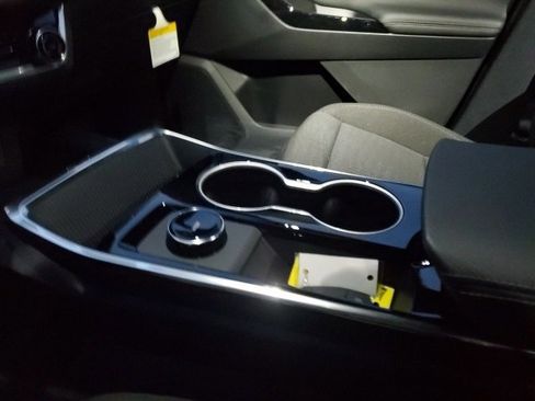 New 2026 Chevrolet Equinox LT w/ Safety and Technology Package image 8