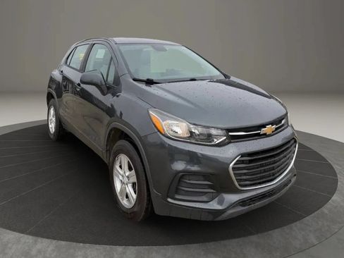 Used 2019 Chevrolet Trax LS AWD/4WD image 1