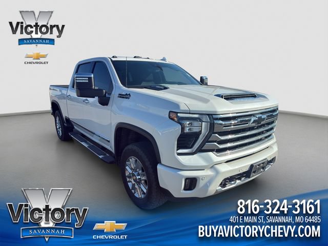 Used 2024 Chevrolet Silverado 2500 High Country w/ High Country Premium Package AWD/4WD image 1
