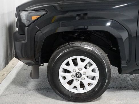 Certified 2025 Toyota Tacoma SR5 RWD image 5