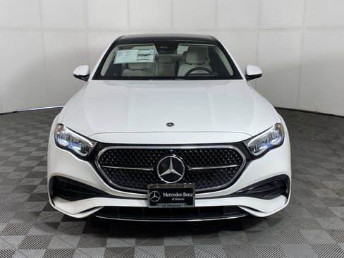 Used 2025 Mercedes-Benz E 350 4MATIC Sedan image 2
