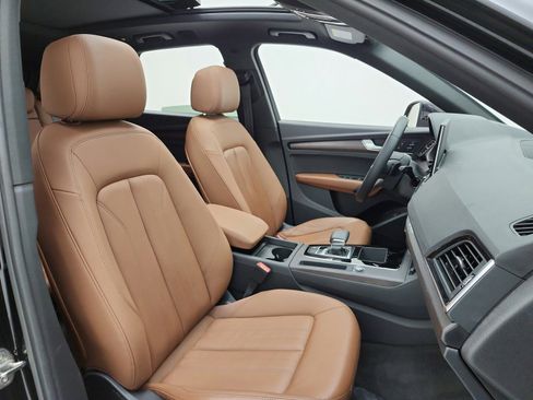 Used 2023 Audi Q5 2.0T Premium w/ Convenience Package AWD/4WD image 34