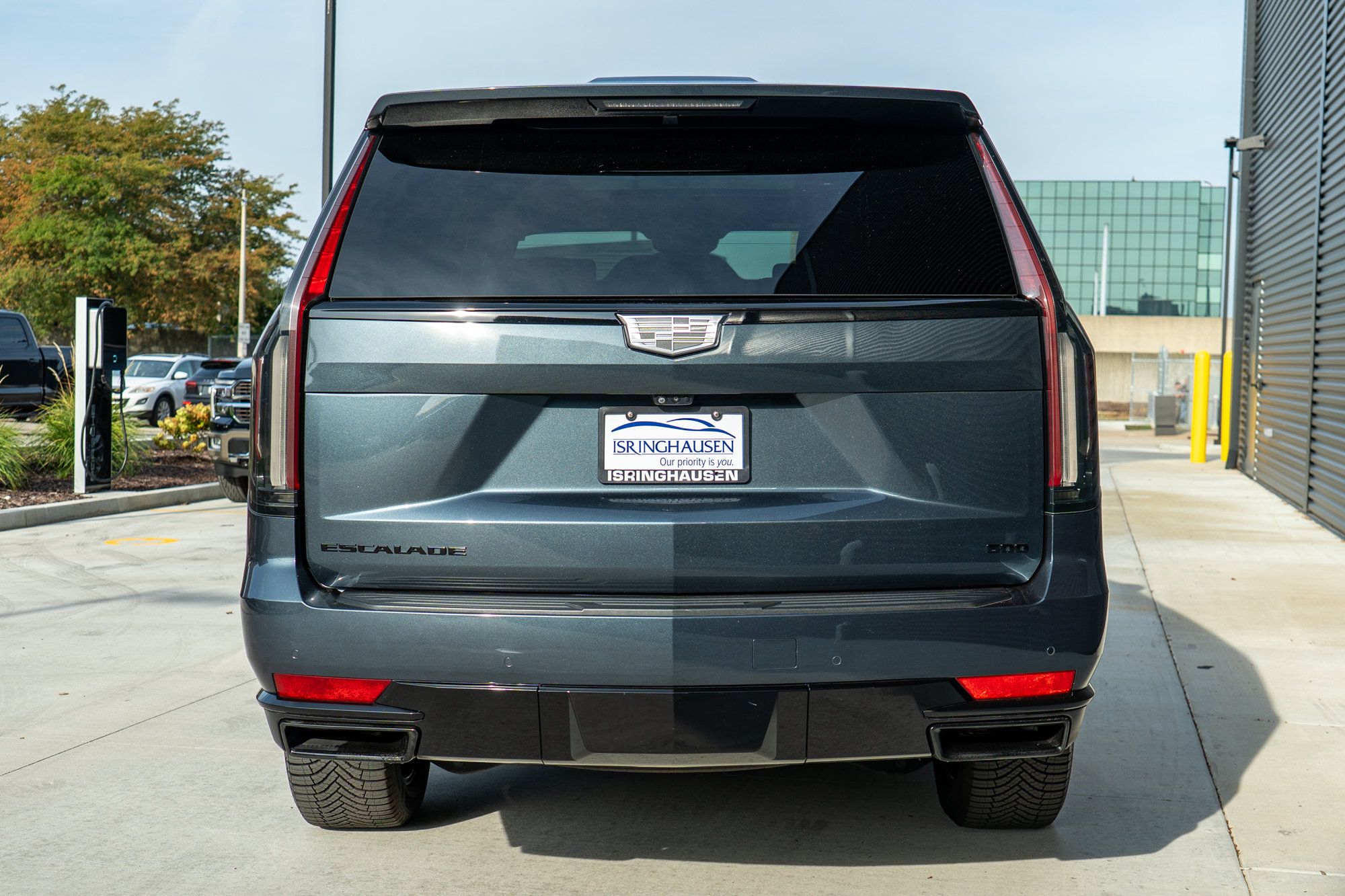 Used 2021 Cadillac Escalade Sport w/ Driver Assist Tech Package AWD/4WD image 4