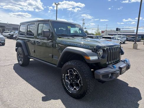 Used 2023 Jeep Wrangler Unlimited Rubicon 4xe w/ Cold Weather Group AWD/4WD image 8