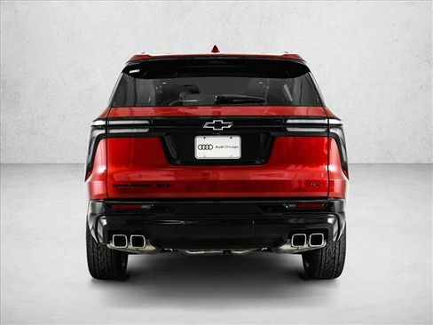 Used 2025 Chevrolet Traverse RS w/ LPO, Floor Liner Package image 7