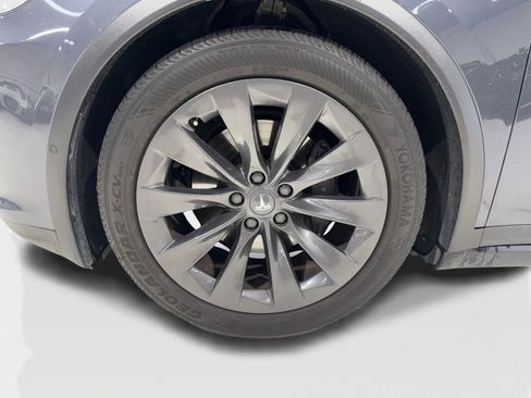 Used 2019 Tesla Model X 100D image 44