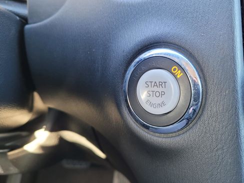 Used 2017 INFINITI QX50 2WD w/ Premium Plus Package image 30