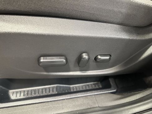 Used 2017 Ford Escape SE w/ Equipment Group 201A image 13