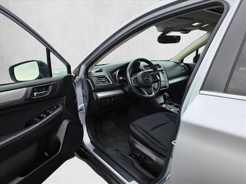 Used 2019 Subaru Outback 2.5i Premium w/ Popular Package #2 AWD/4WD image 21