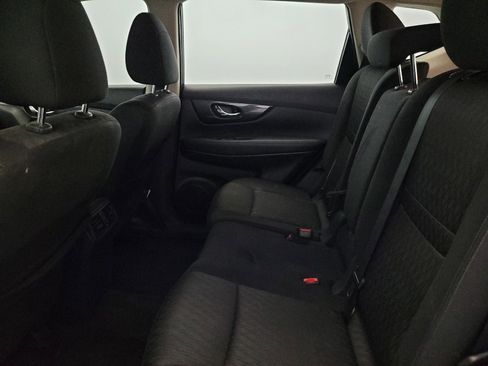 Used 2018 Nissan Rogue S AWD/4WD image 18