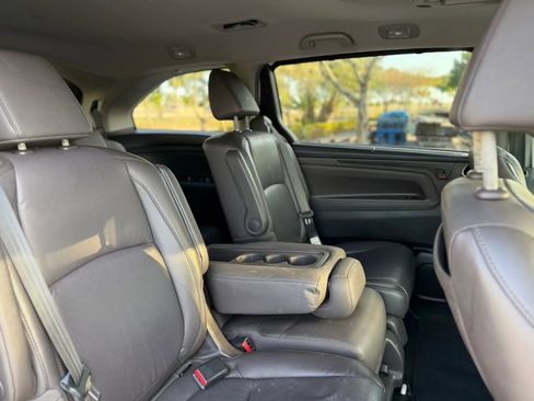 Used 2018 Honda Odyssey EX-L image 4