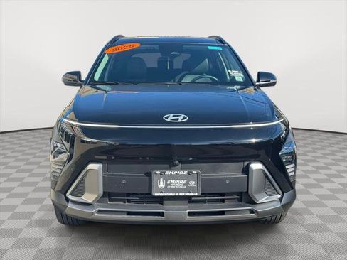 Certified 2025 Hyundai Kona Limited image 2