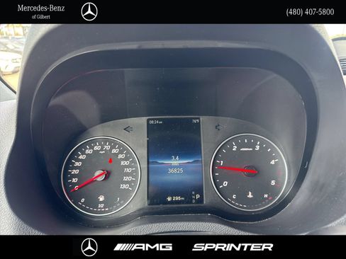 Used 2025 Mercedes-Benz Sprinter 2500 image 31