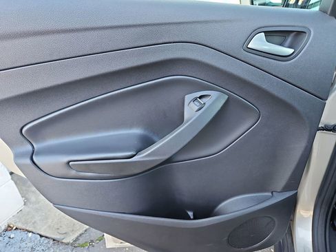 Used 2018 Ford C-MAX SE image 24