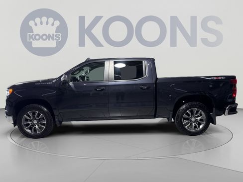 Used 2024 Chevrolet Silverado 1500 LT AWD/4WD image 7