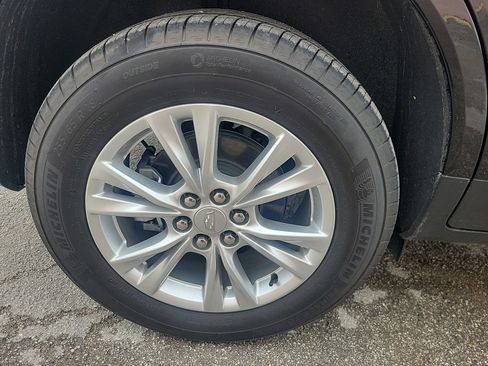 Used 2026 Cadillac XT5 Luxury FWD image 14