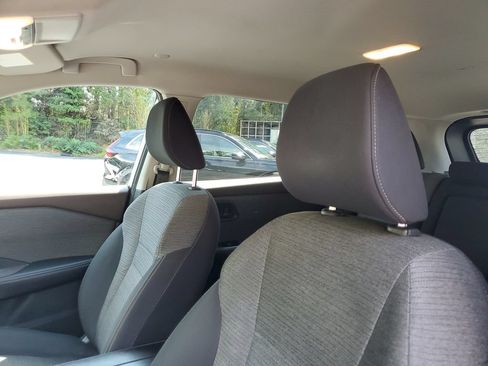 Used 2022 Nissan Rogue S AWD/4WD image 17
