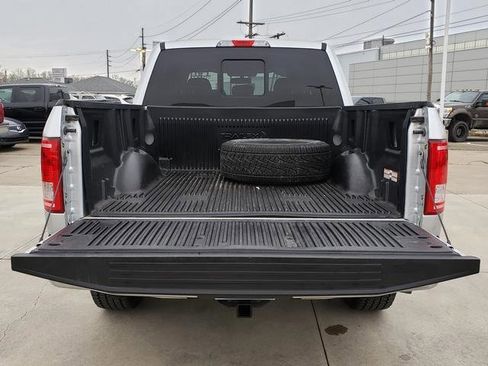 Used 2017 Ford F150 XLT w/ Equipment Group 302A Luxury image 8