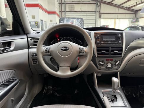 Used 2012 Subaru Forester 2.5X Premium w/ All-Weather Pkg AWD/4WD image 21