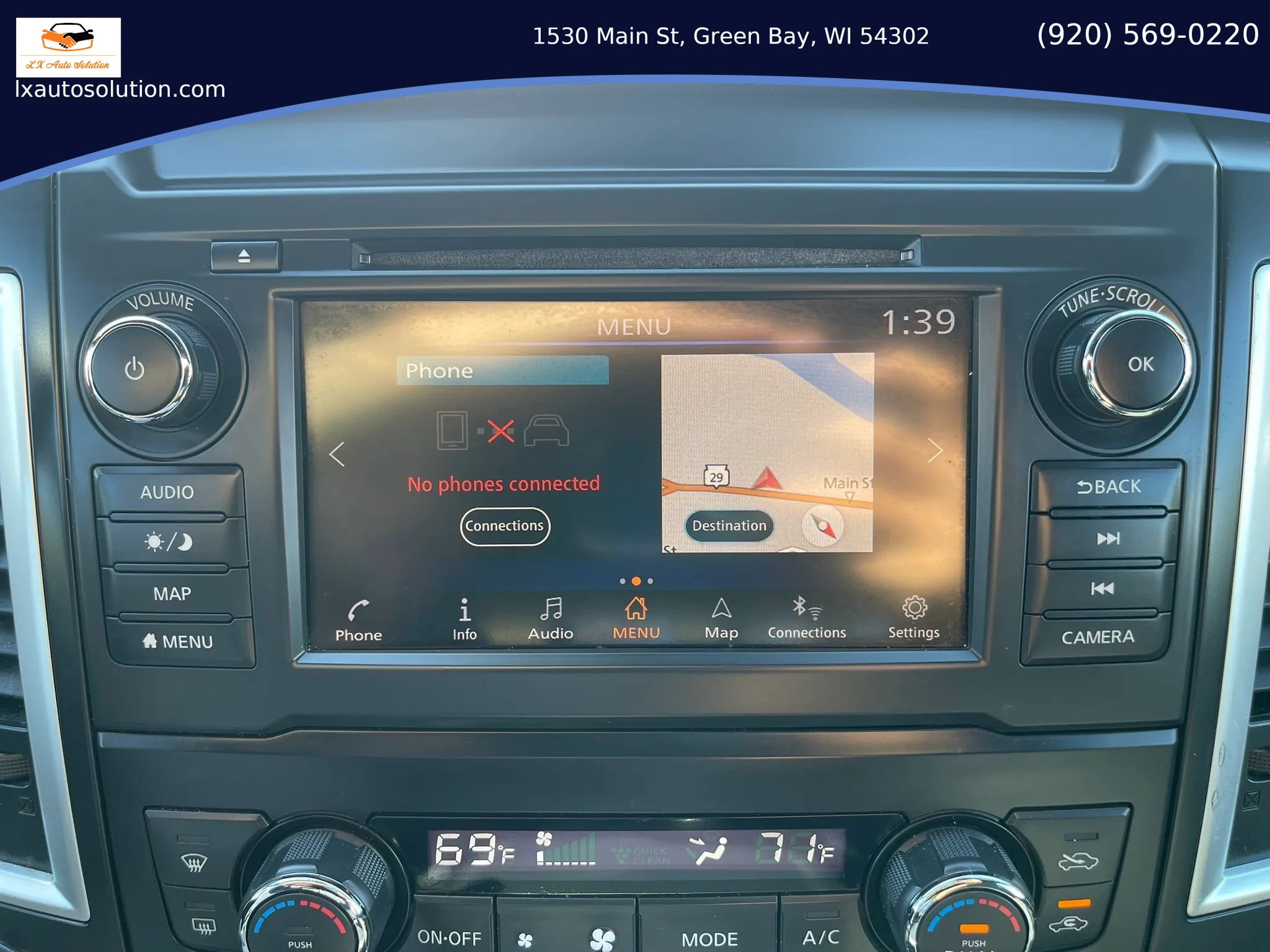Used 2019 Nissan Titan SV w/ SV Convenience Package AWD/4WD image 21