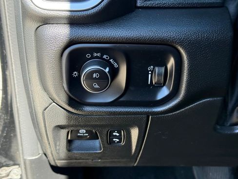 Used 2023 RAM 1500 Big Horn AWD/4WD image 19