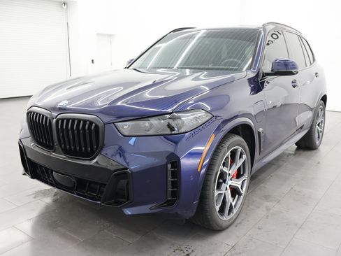 Used 2025 BMW X5 xDrive50e w/ Executive Package AWD/4WD image 7