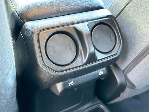 Used 2024 Jeep Wrangler Sport S image 23